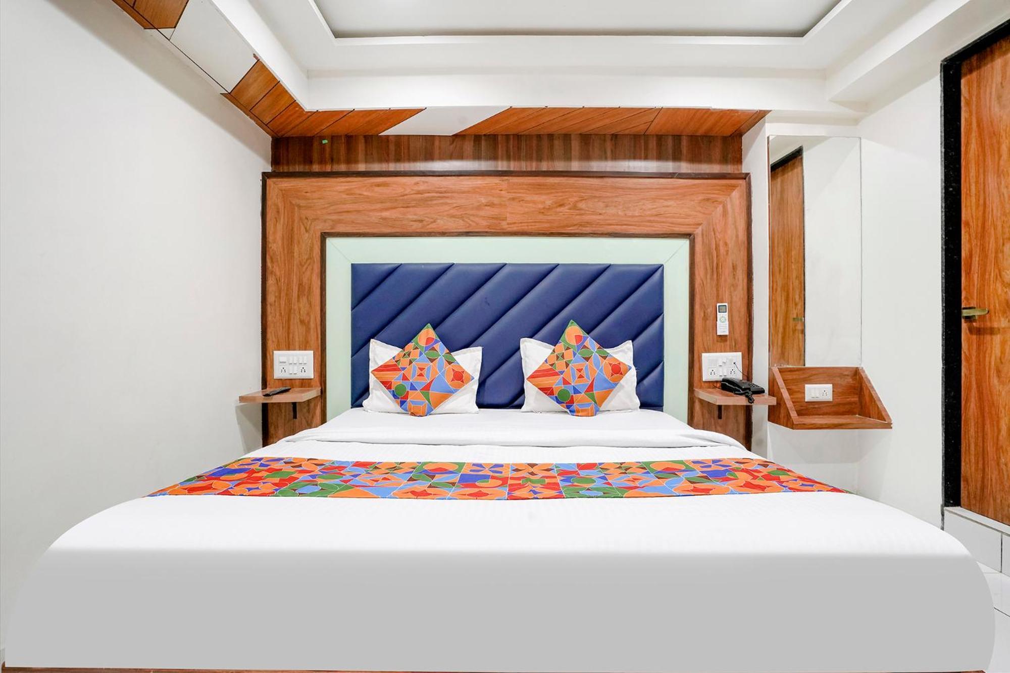 Fabexpress Royal Bird Hotel Ahmedabad Exterior foto